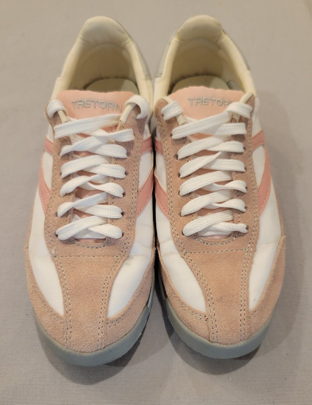 Tretorn Rawlins White Blush Pink Suede Leather Retro Sneakers Womens Size 6
